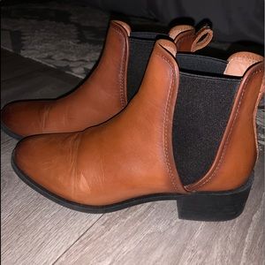 Steve Madden Darbie Chelsea Boot